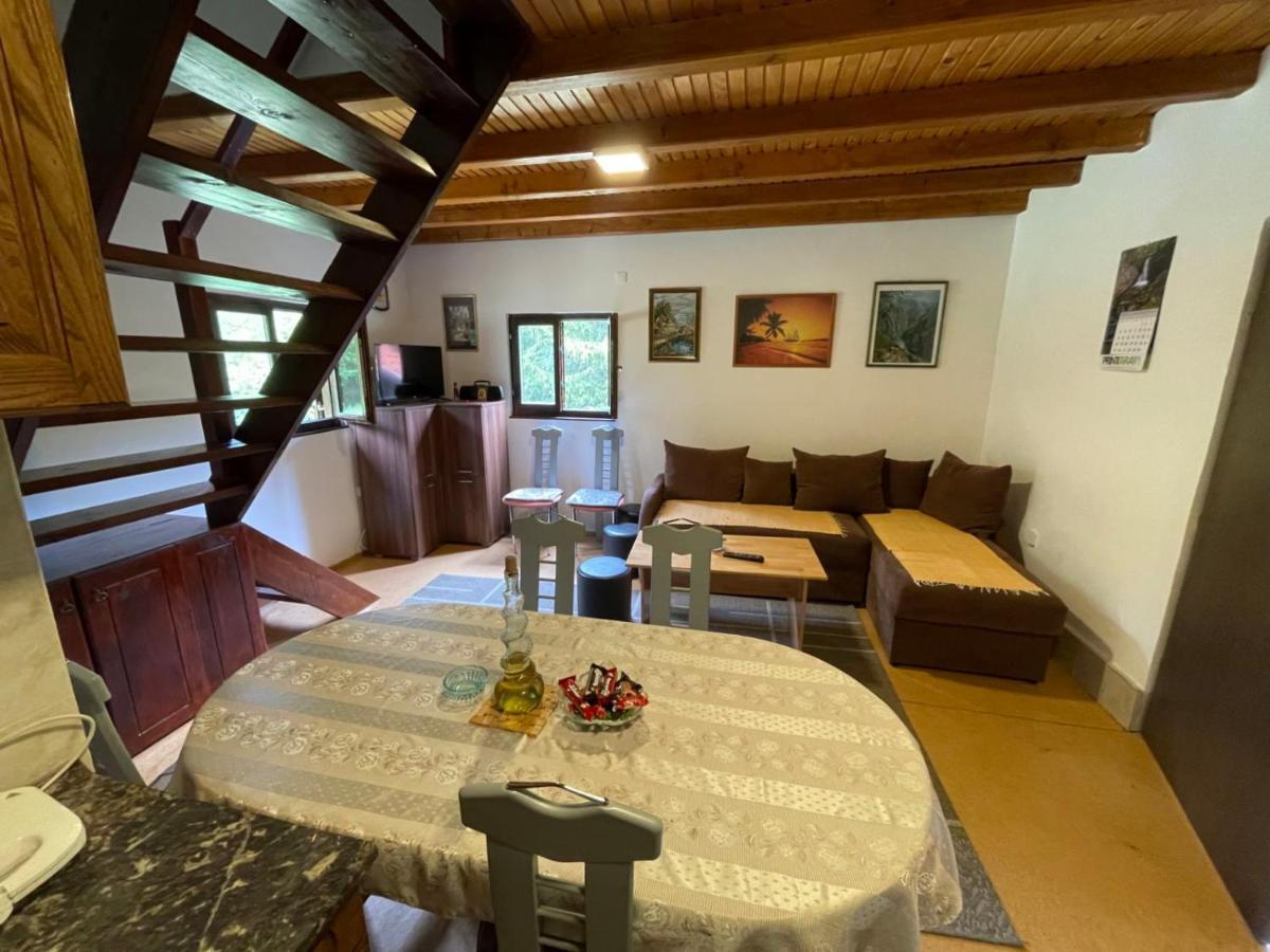 Vikendica Na Sokolini Villa Gornja Koprivna Exterior foto